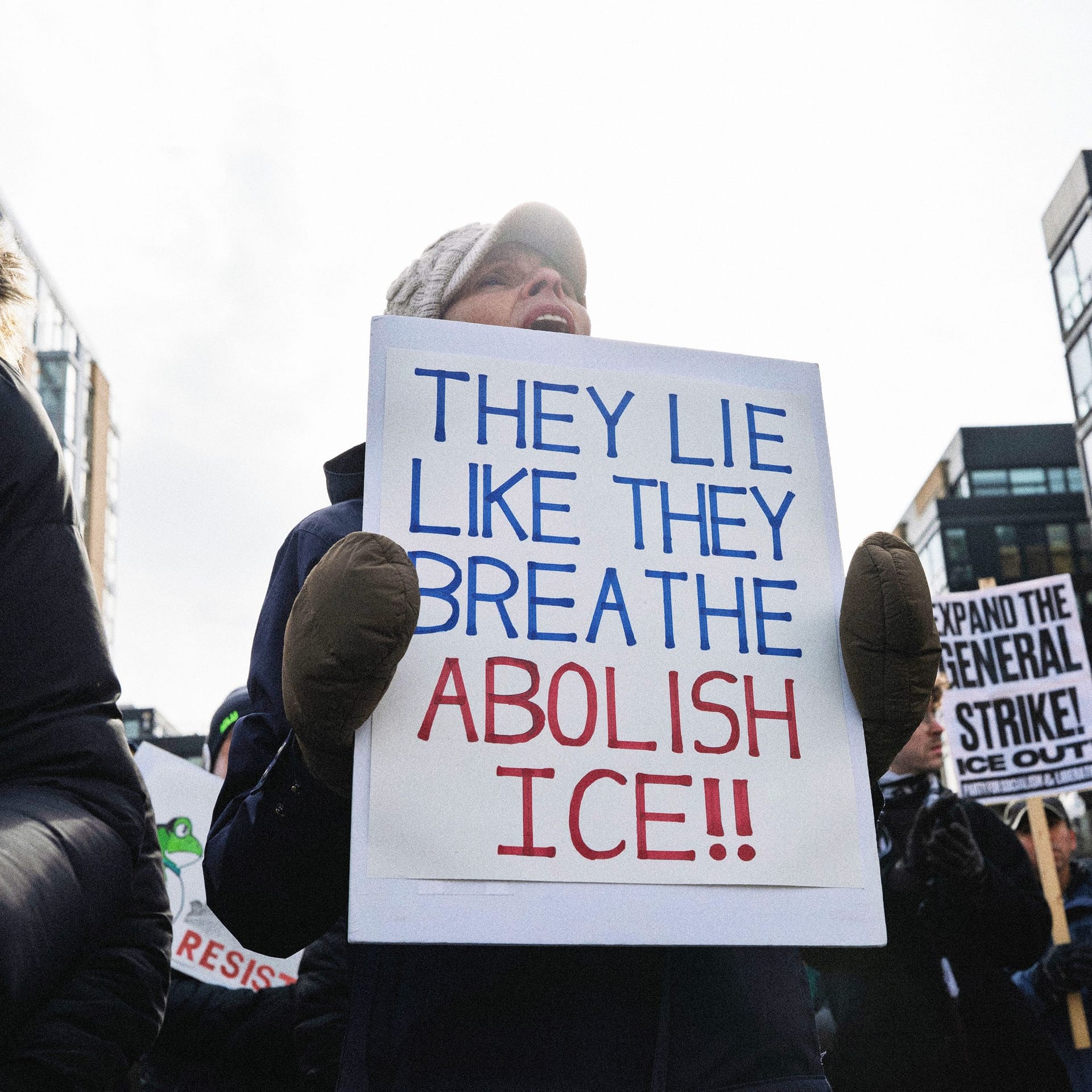 ICE: ¿El engaño como herramienta oficial? Expertos alertan sobre la falta de rendición de cuentas