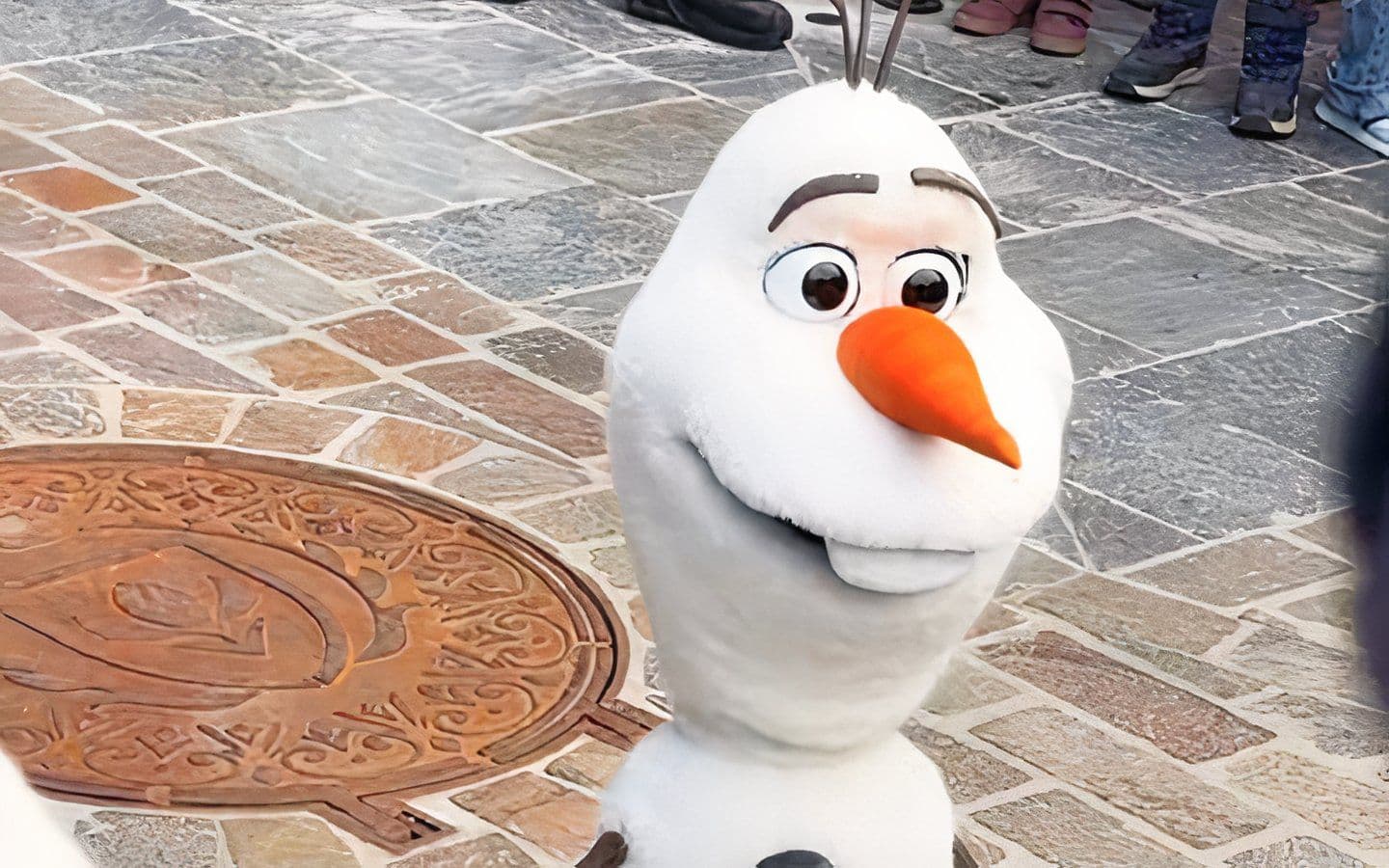 El Debut Fallido de Olaf: IA de Disney se Derrumba en Disneyland París